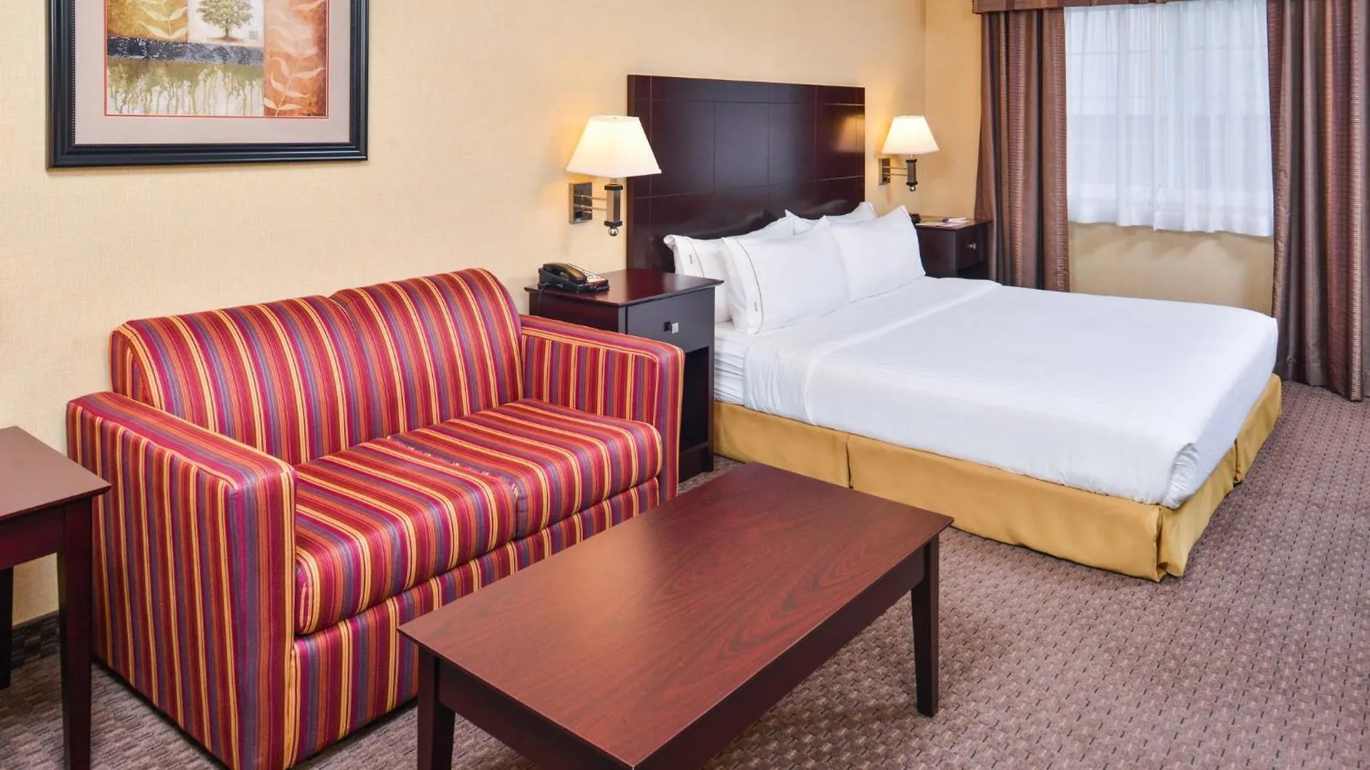 Holiday Inn Express Hotel & Suites Portland - Jantzen Beach By Ihg