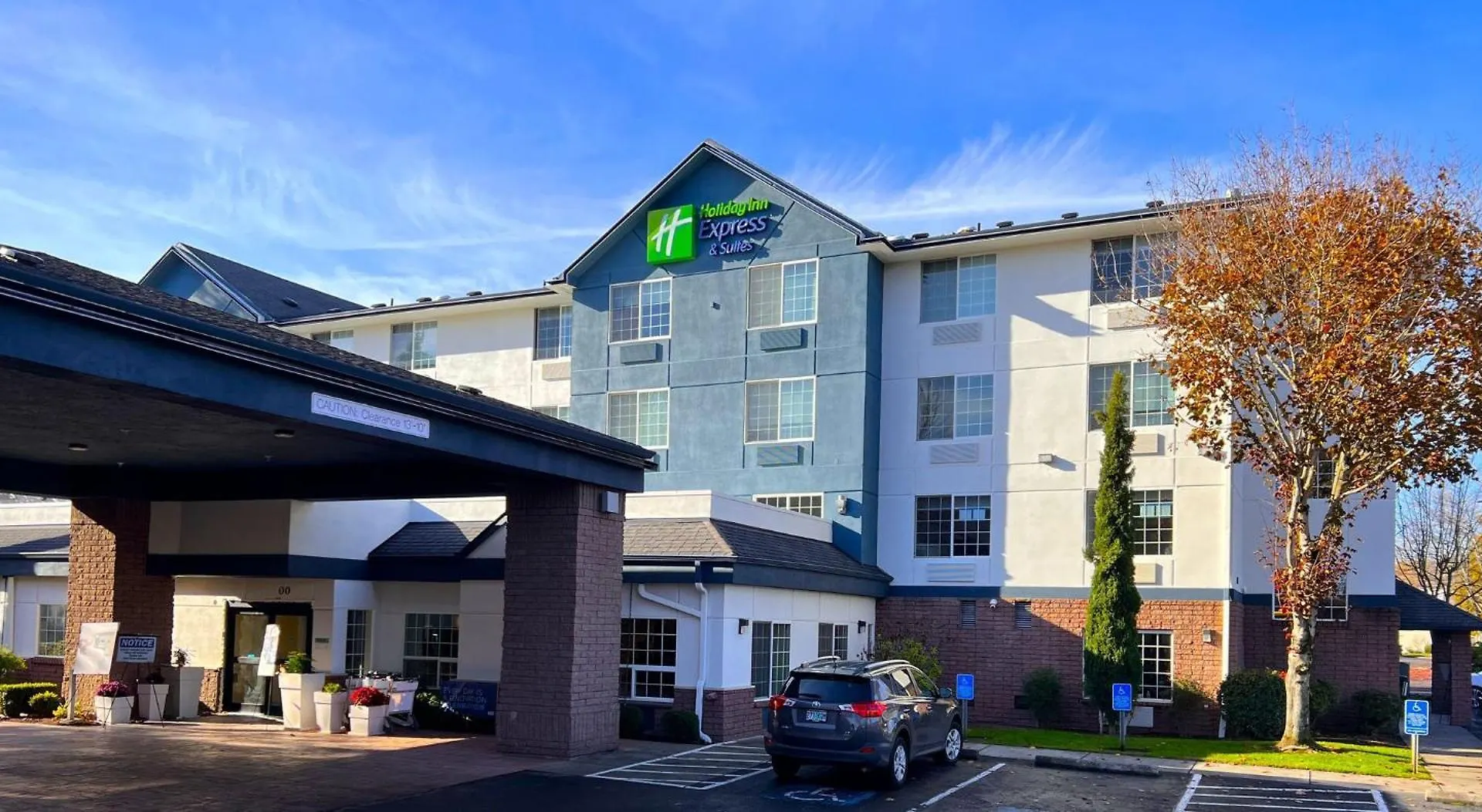 ***  Holiday Inn Express Hotel & Suites Portland - Jantzen Beach By Ihg United States