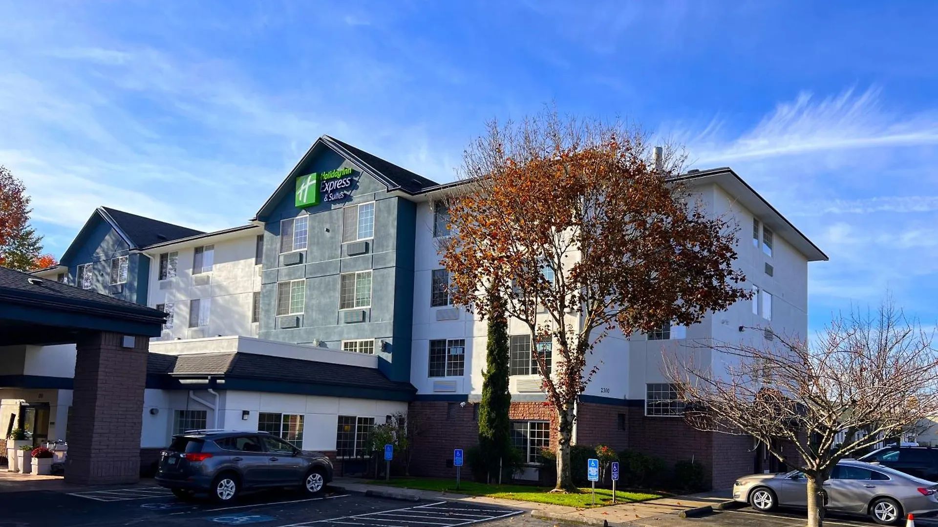 Holiday Inn Express Hotel & Suites Portland - Jantzen Beach By Ihg