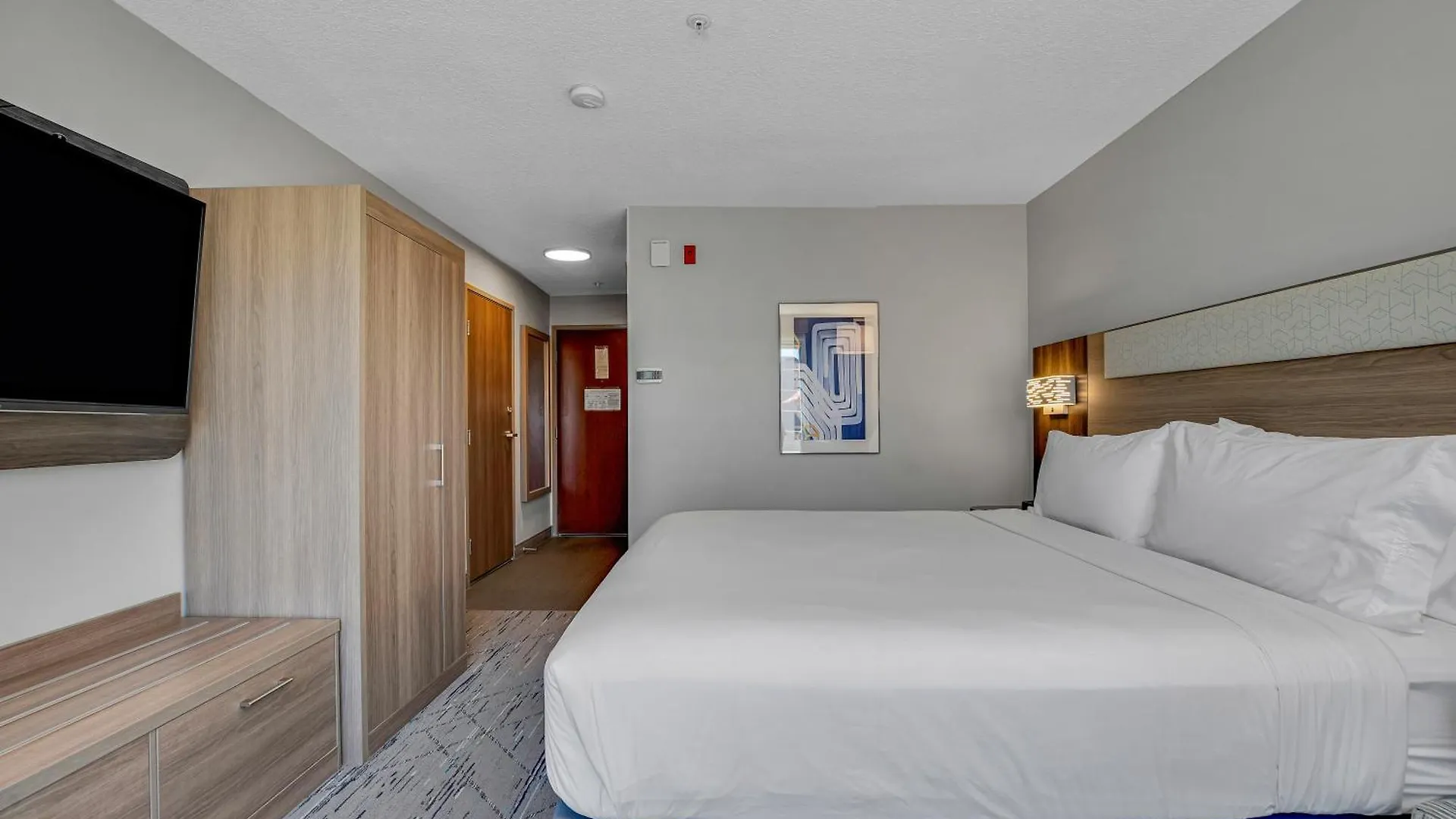 Holiday Inn Express Hotel & Suites Portland - Jantzen Beach By Ihg