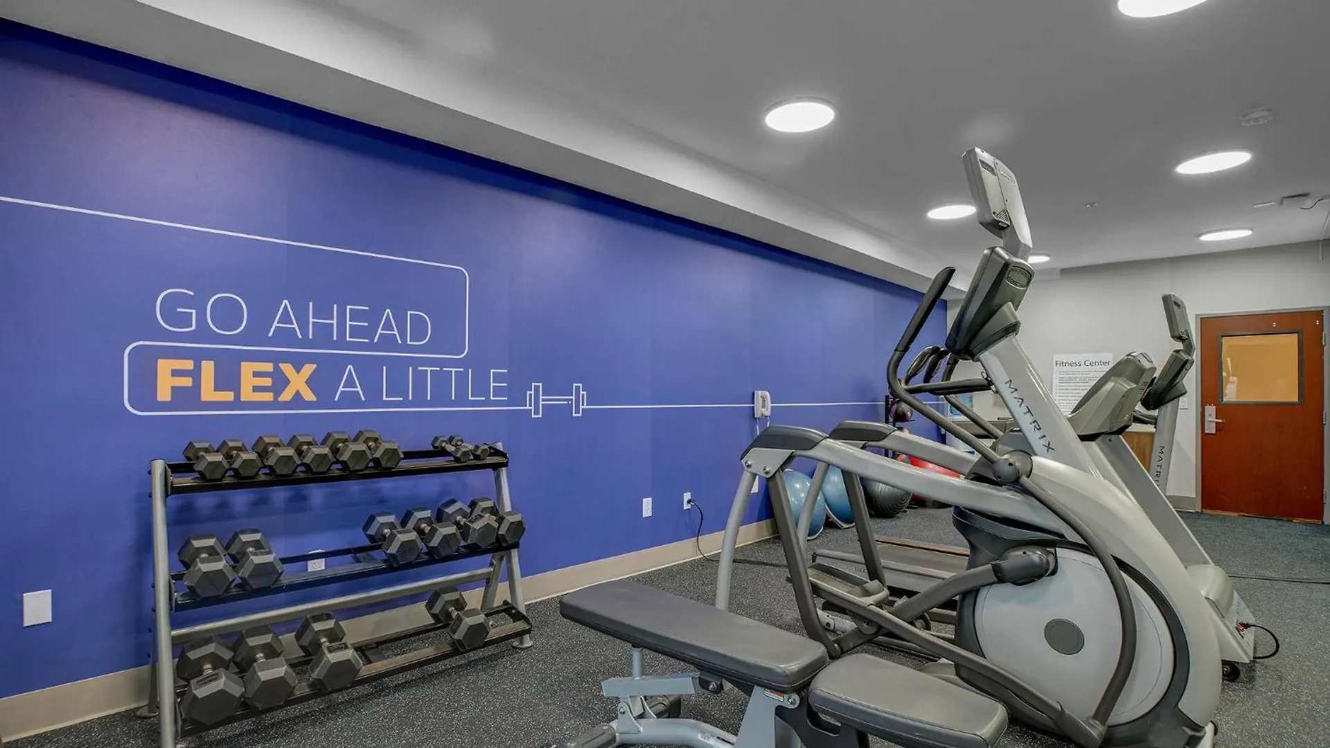 Holiday Inn Express Hotel & Suites Portland - Jantzen Beach By Ihg