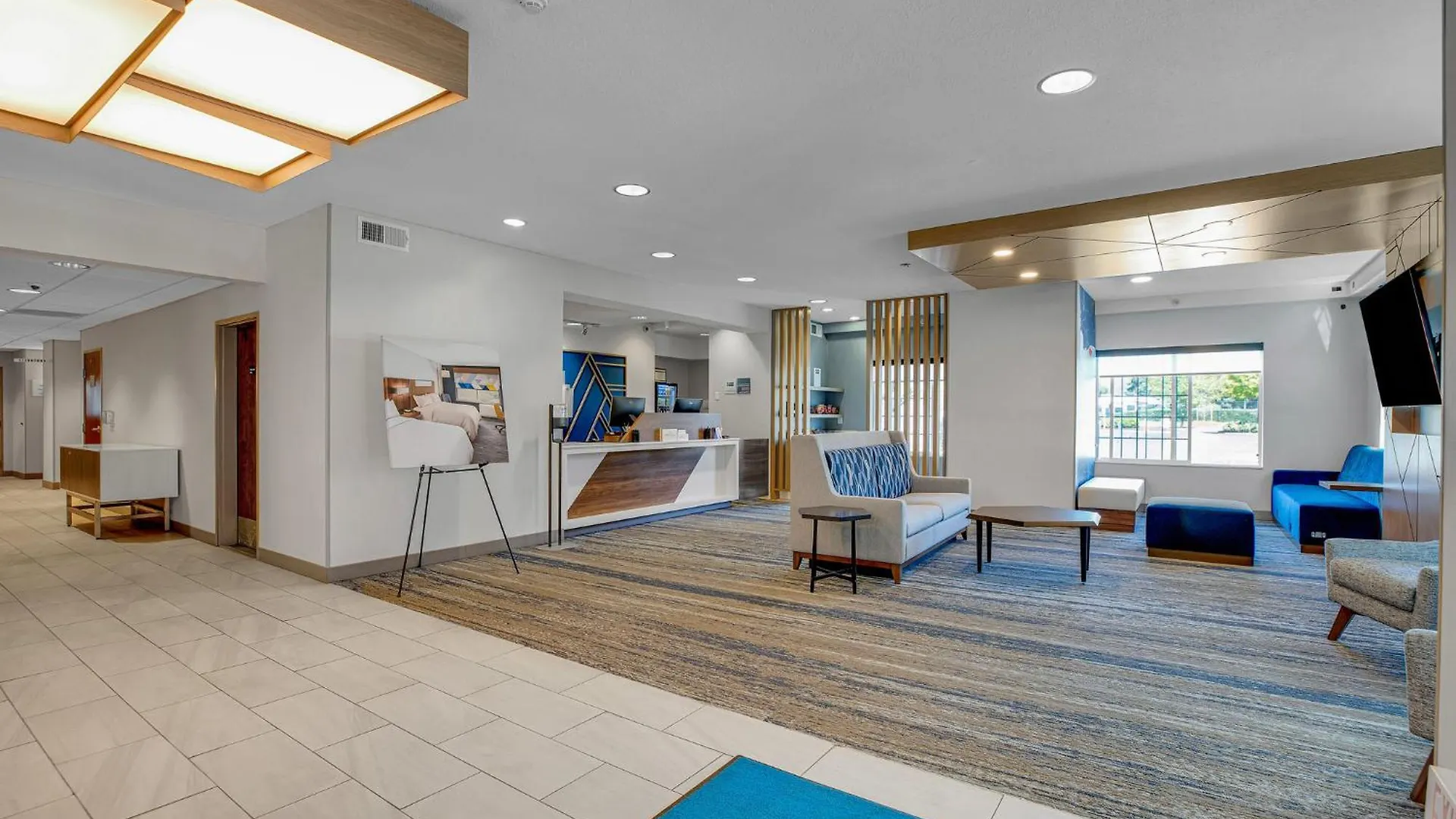 Holiday Inn Express Hotel & Suites Portland - Jantzen Beach By Ihg