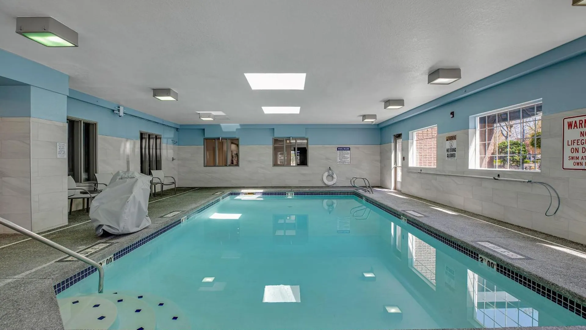 ***  Holiday Inn Express Hotel & Suites Portland - Jantzen Beach By Ihg United States