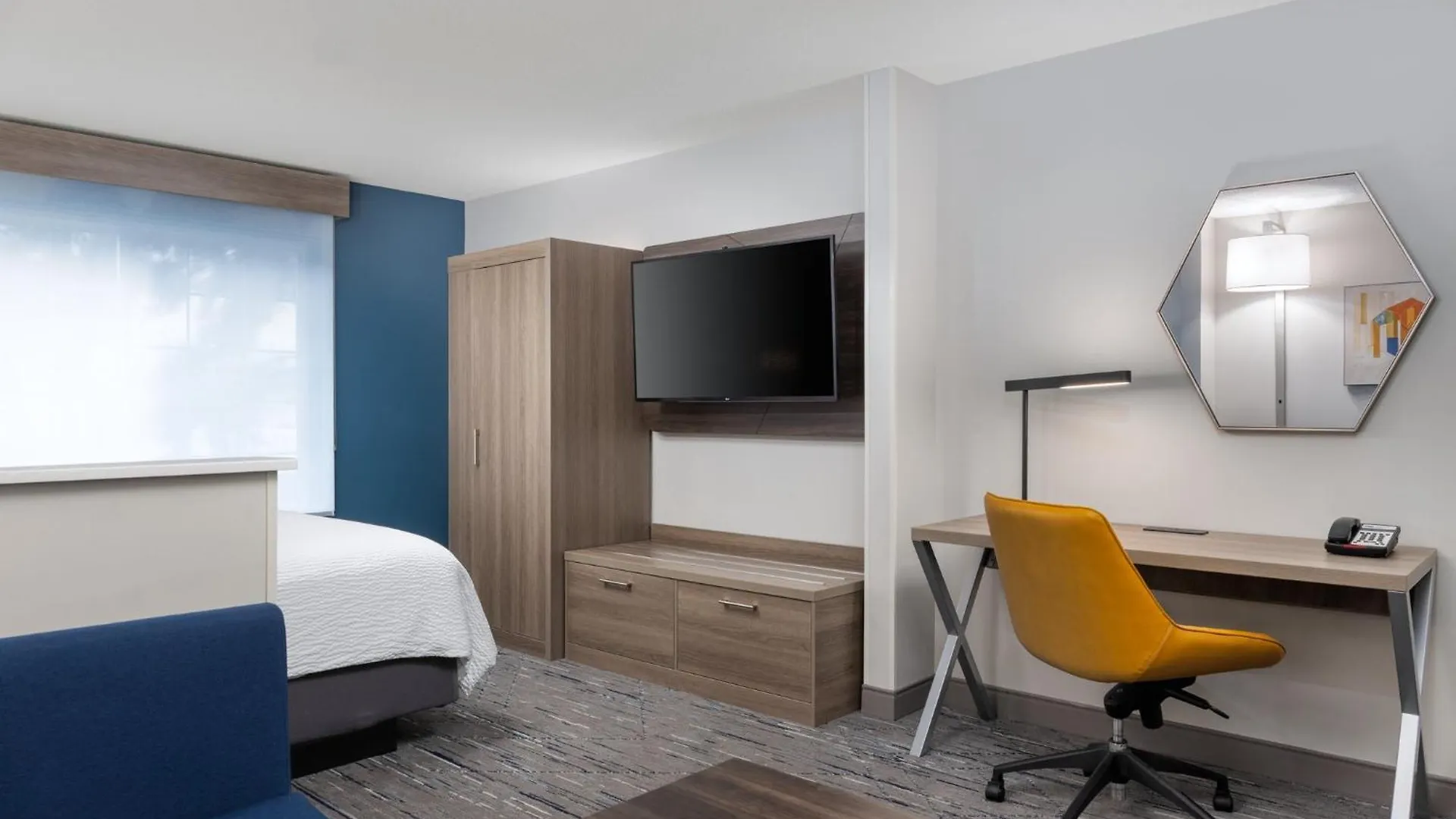 Holiday Inn Express Hotel & Suites Portland - Jantzen Beach By Ihg 3*,