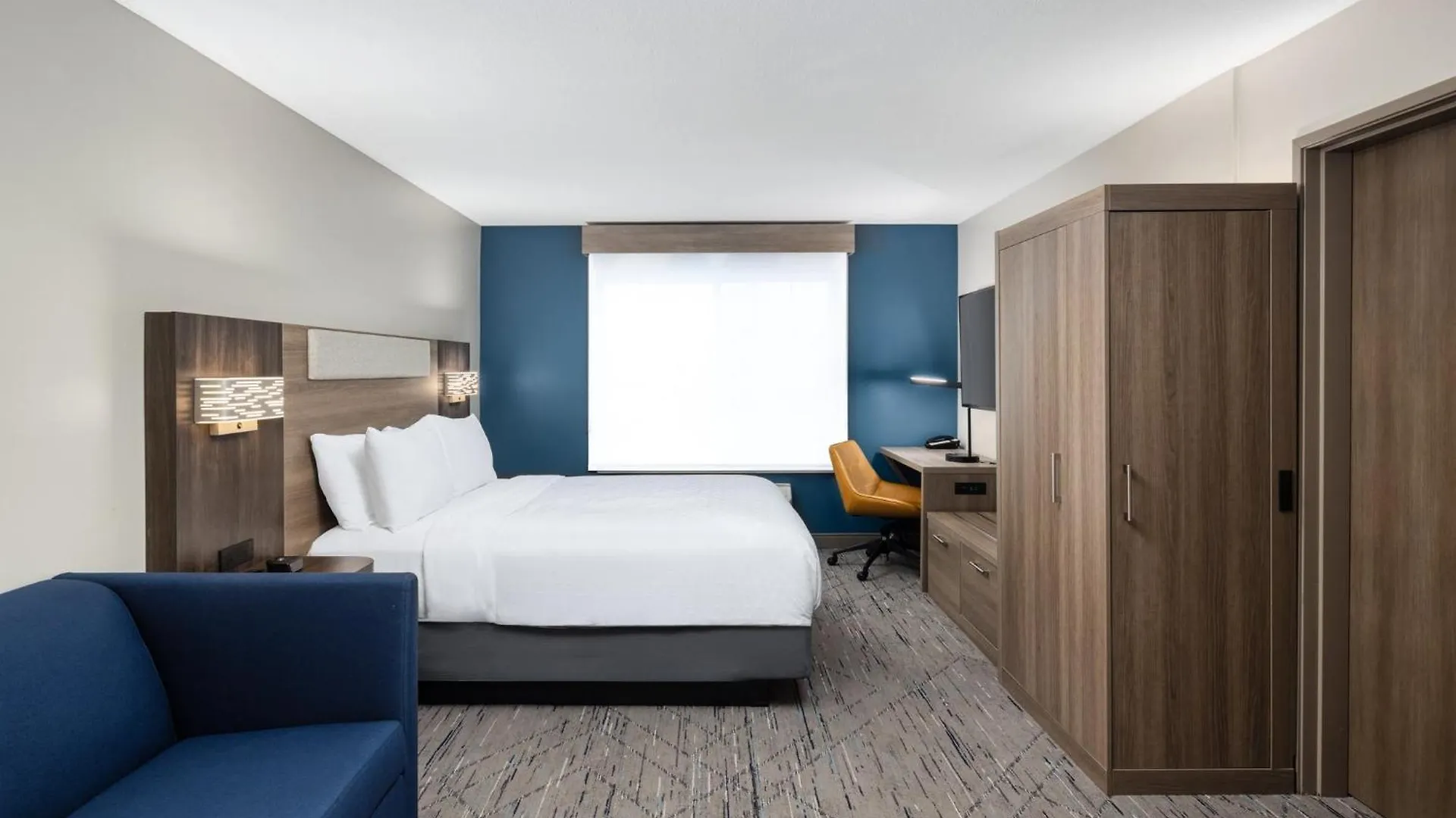 Holiday Inn Express Hotel & Suites Portland - Jantzen Beach By Ihg