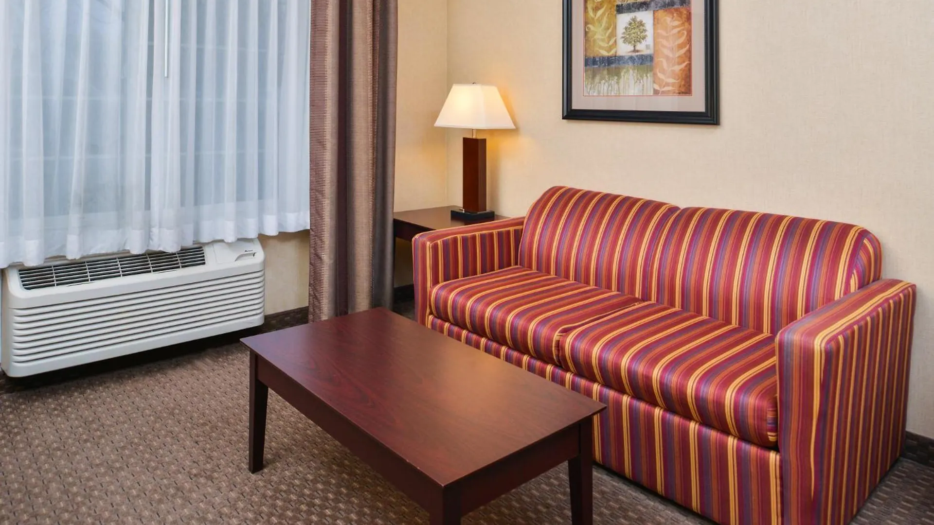 Holiday Inn Express Hotel & Suites Portland - Jantzen Beach By Ihg