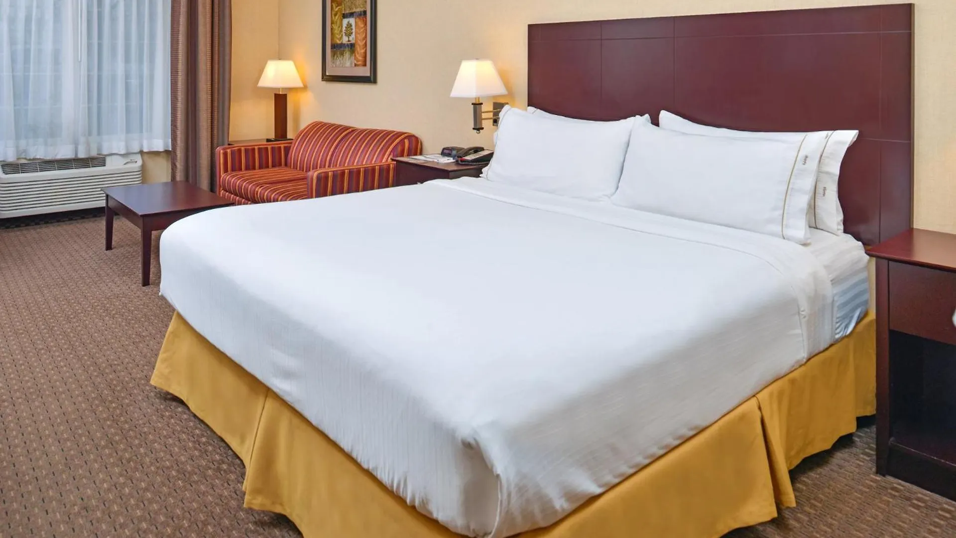 Holiday Inn Express Hotel & Suites Portland - Jantzen Beach By Ihg 3*,  United States