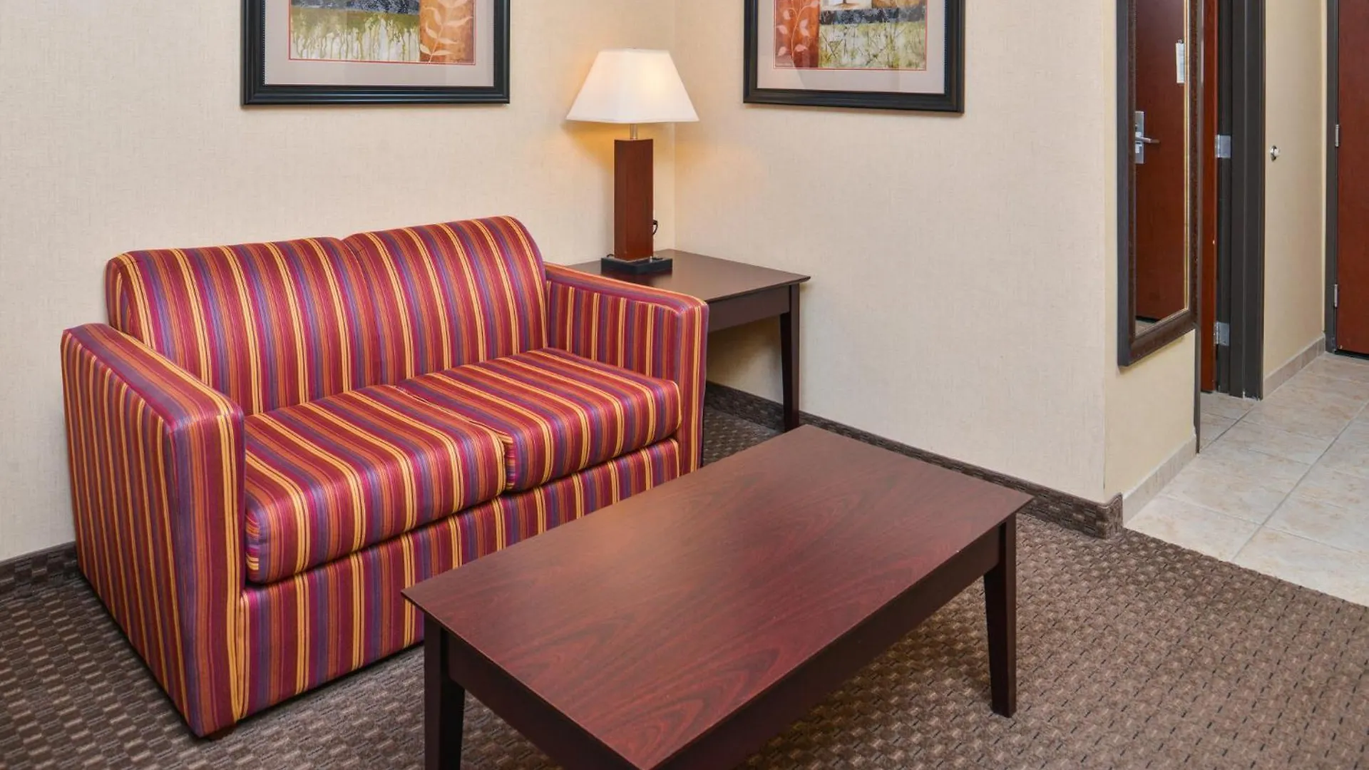 Holiday Inn Express Hotel & Suites Portland - Jantzen Beach By Ihg United States